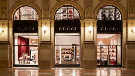 milano gucci store|gucci vaughan mills.